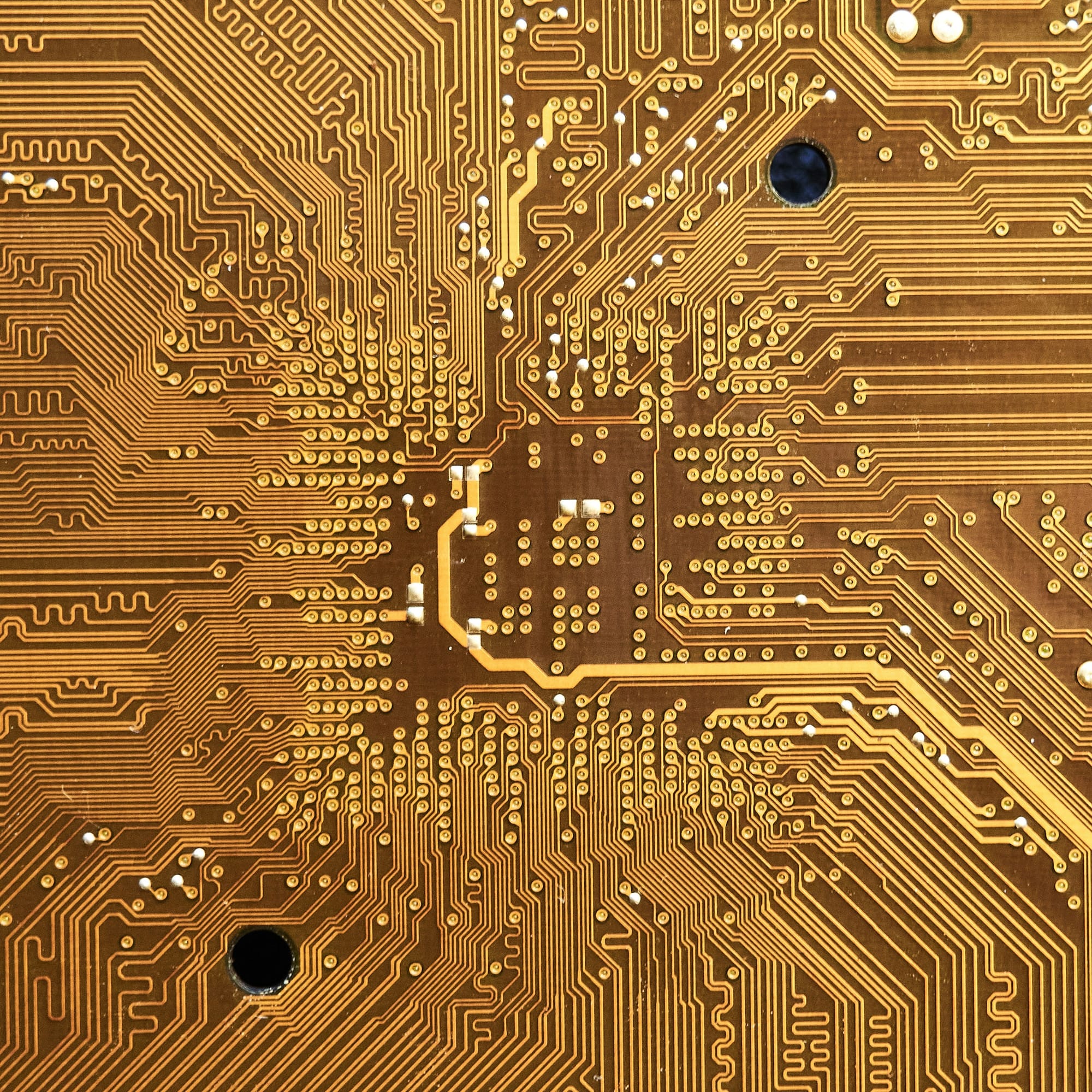 Beyond Nvidia: Groq, Cerebras, and Tenstorrent Reshape the AI Chip Startup Landscape