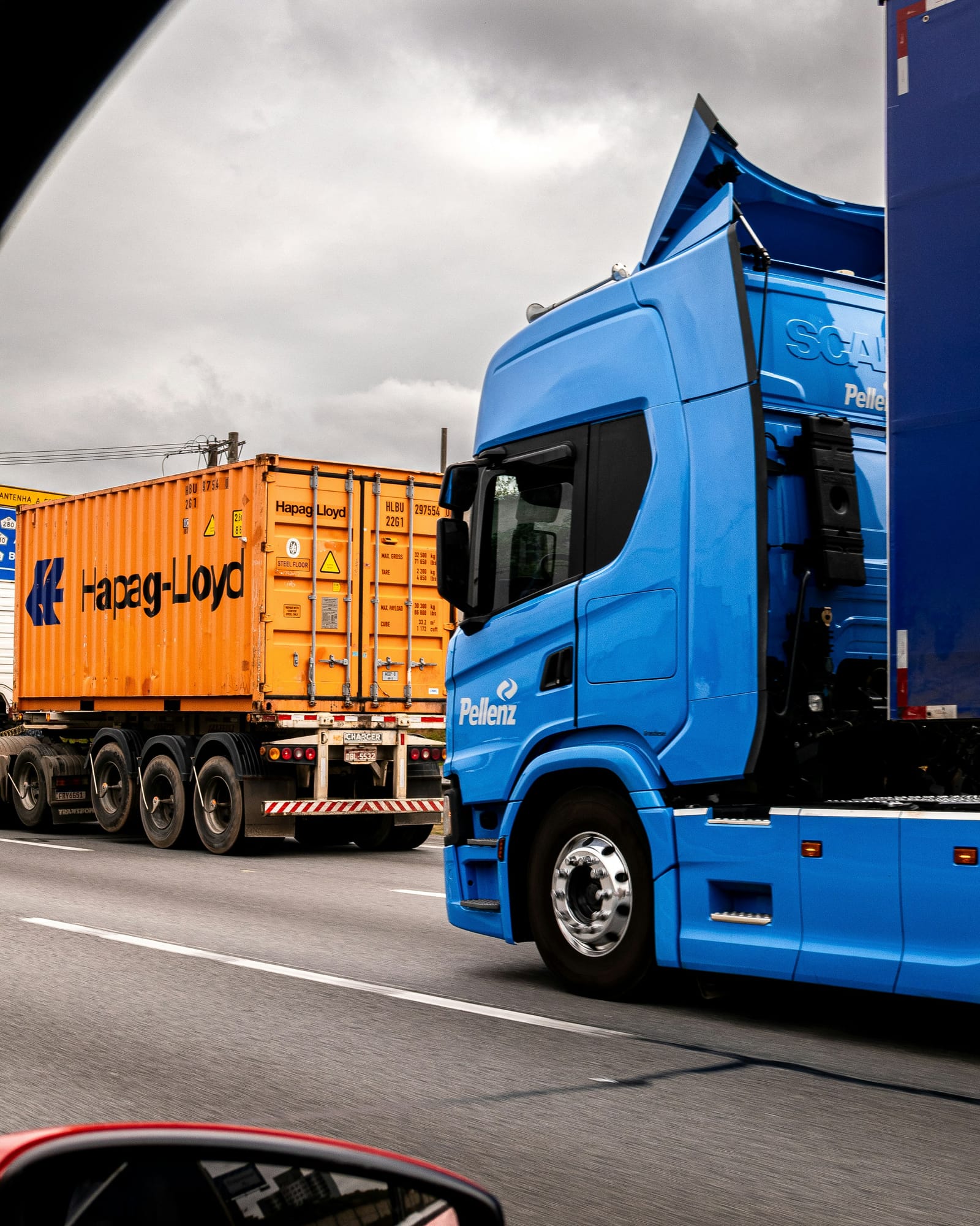 Electric Trucks and Logistics Revolution: Fleet Electrification Accelerates in 2026